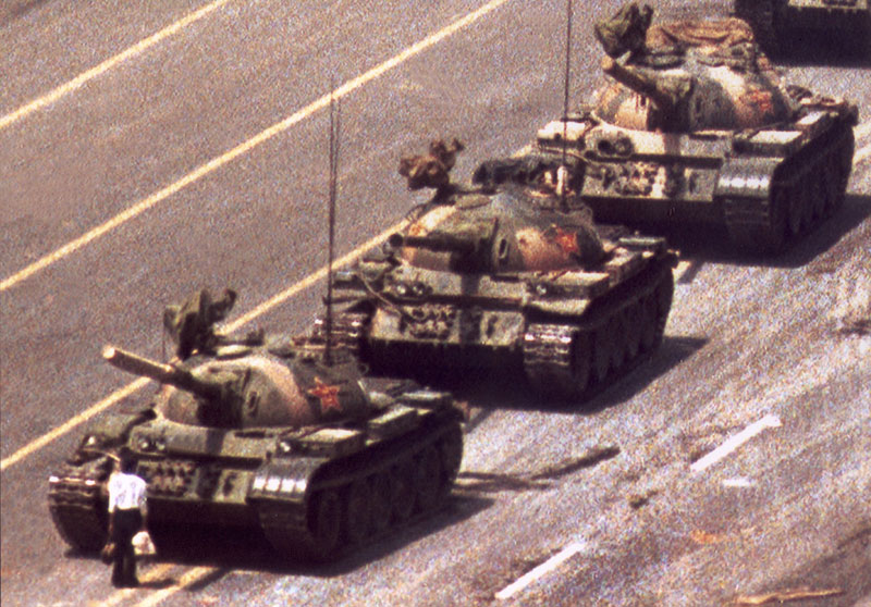 http://travelfeatured.com/wp-content/uploads/2013/10/Tiananmen-Square-2.jpg